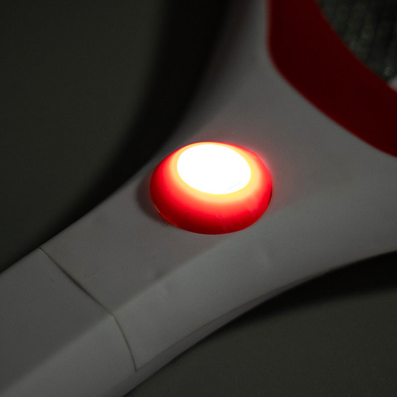 Đèn LED năng lượng mặt trời 3 màu FF-787A có phích cắm Pin axit chì 400mAh Máy đập muỗi điện Đèn LED năng lượng mặt trời 3 màu FF-787A có phích cắm Pin axit chì 400mAh Máy đập muỗi điện
