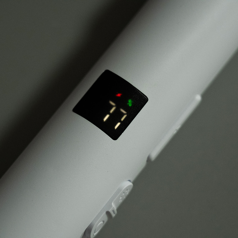 FF-882A 1200mAh Đèn thêu hoa văn Đế USB Máy đập muỗi điện có màn hình FF-882A 1200mAh Đèn thêu hoa văn Đế USB Máy đập muỗi điện có màn hình